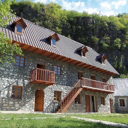 Отель Bujtina Berishta Тети Экстерьер фото