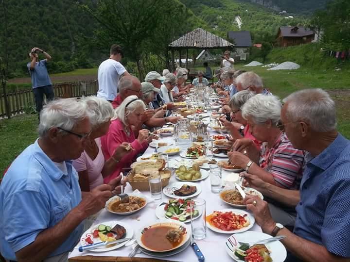 Отель Bujtina Berishta Тети Экстерьер фото