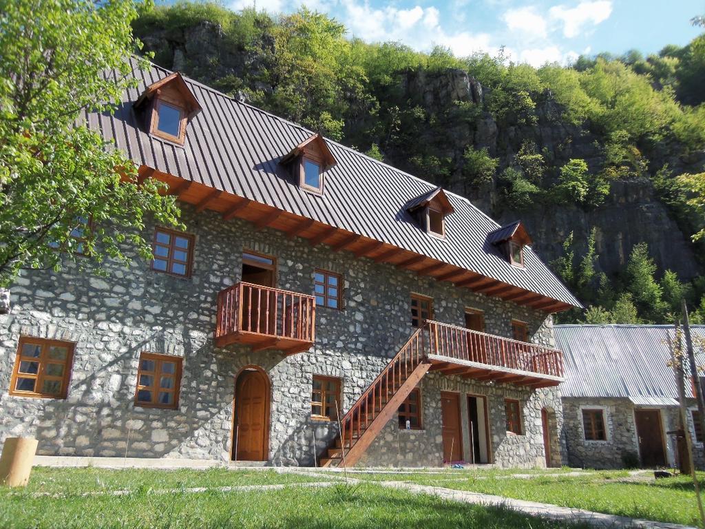Отель Bujtina Berishta Тети Экстерьер фото