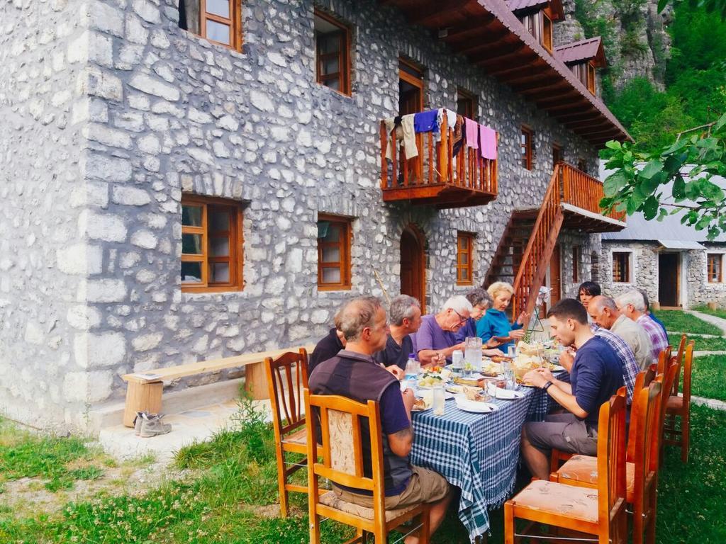 Отель Bujtina Berishta Тети Экстерьер фото